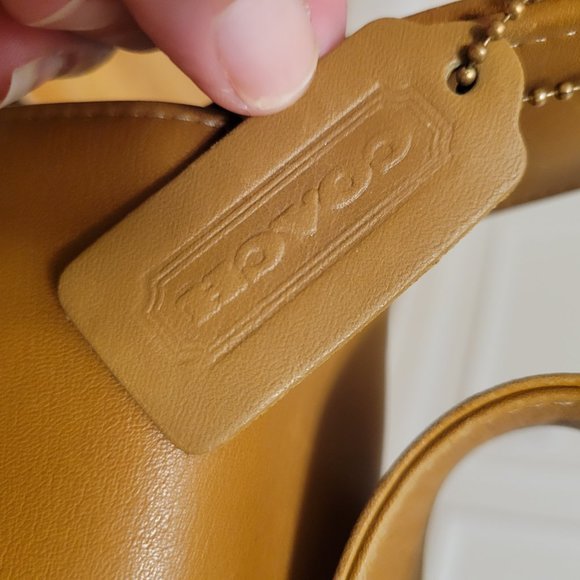 Coach Tan Leather Shoulder Bag - Picture 2 of 10